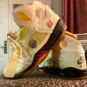 off white Jordan retro 5s size 10.5 condition 9/10 Worn once